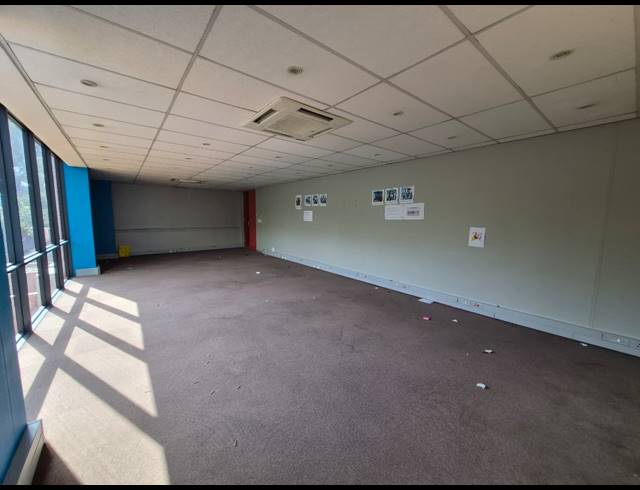 200M² OFFICE TO LET IN SANDTON CENTRAL